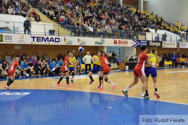 handbalcoronabrasovramnicuvalcea06_230668.JPG
