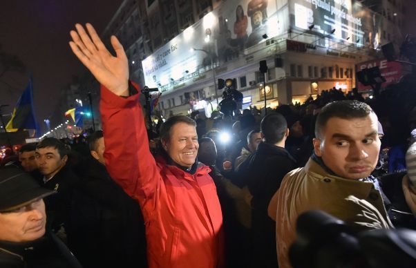Klaus Iohannis a ieşit la miting 1 iohannis_13.jpg