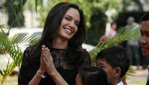 Angelina Jolie, despre DIVORȚ!!!... 1 jolie_8.jpg