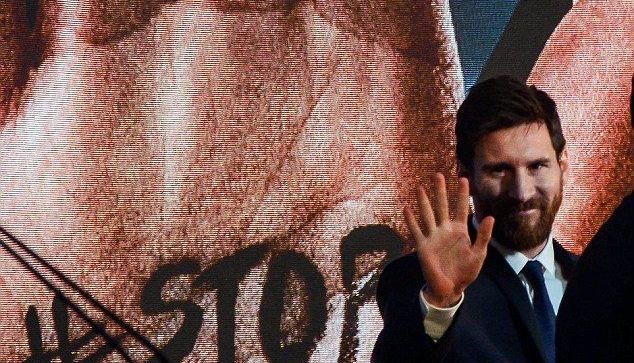 Messi a lăsat Barcelona şi a plecat în Egipt 1 messi_21.jpg