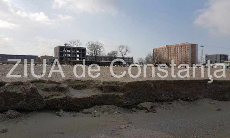 Dezastru. Plaja reabilitată din Mamaia s-a prăbușit 1 plajamamaia2.jpg