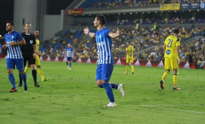 Încă un FUNDAŞ la Steaua!!! 1 pleasca.jpg