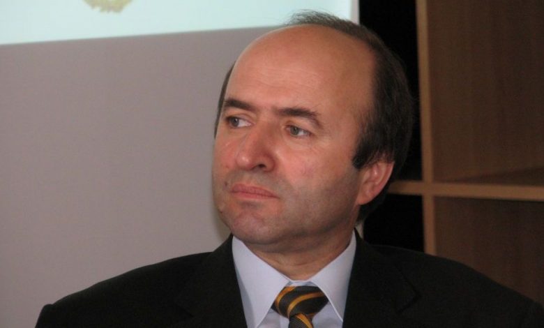„Un ministru de nota 2. Tudorel Toader trebuie demis...” 1 tudoreltoader_2.jpg