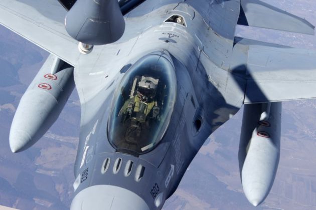 Avioanele F-16 Fighting Falcon, prima misiune deasupra României - GALERIE FOTO 1 1_232053.jpg
