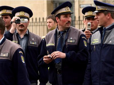 Mii de polițiști ies azi în stradă 1 politistiprotest.jpg