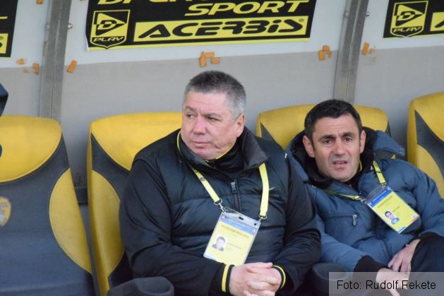 FOTBALfcbrasovpolitehnicatimisoara01_233406.JPG