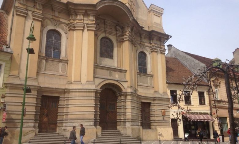 BRAȘOV. Și „Calea Crucii” ecumenică, astăzi 1 bisericacatolic_2.jpg