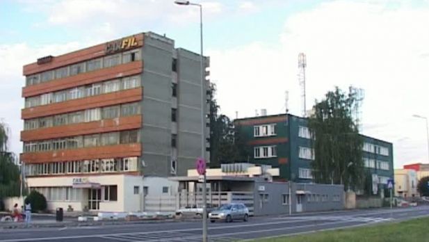 BRAŞOV. Dan Tache şi Aurel Velţan, condamnaţi pentru infracţiunile comise ca directori la Romarm, respectiv Carfil 1 carfil.jpg