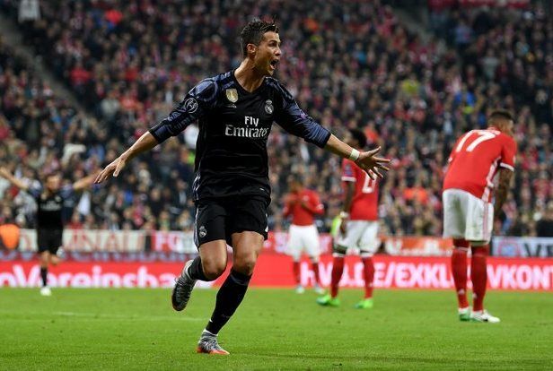 Cristiano Ronaldo a bifat un nou record 1 cristiano_3.jpg