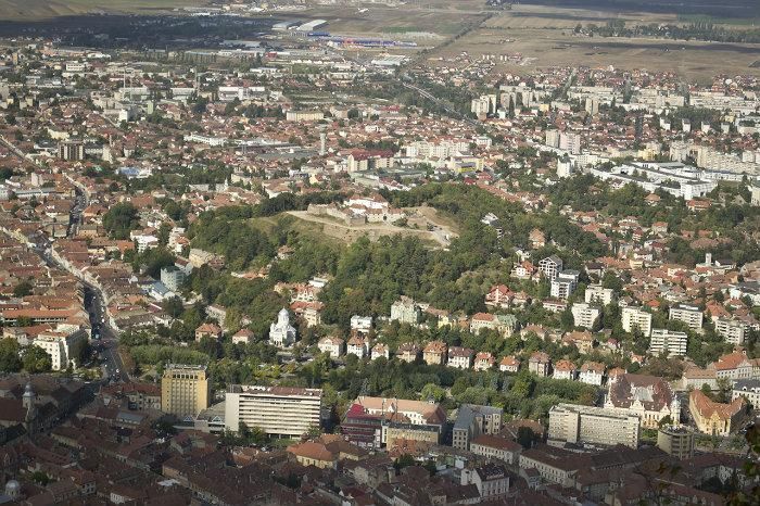 Inventarierea clădirilor din Brașov va începe cu zona Cetății 1 dealulcetatii_2.jpg