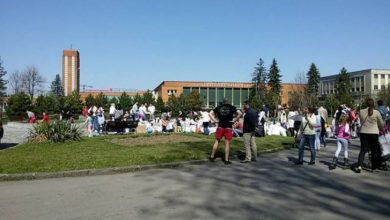 BRAȘOV. „Copacul cu haine” în Parcul Tractorul 8 donatii2_233643.jpg