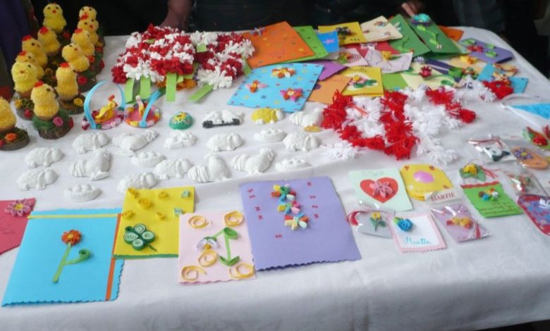 BRAŞOV. Copiii din centrele de plasament fac „Târg de Paşti” 1 handmadecopii.jpg