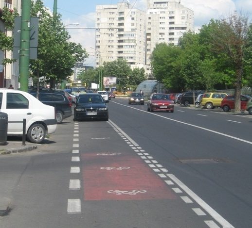 BRAŞOV. Bicicliştii de la „Masa Critică” invită şoferii la o plimbare pe două roţi 1 img-0820.jpg