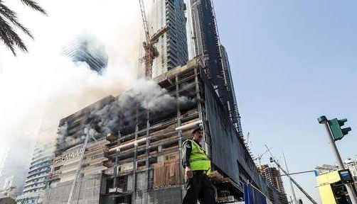 Incendiu de AMPLOARE în Dubai!!! 1 incendiu_14.jpg