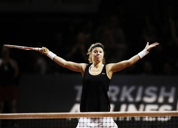 WTA Stuttgart. Simona Halep a ratat calificarea în finală 1 laura_3.jpg