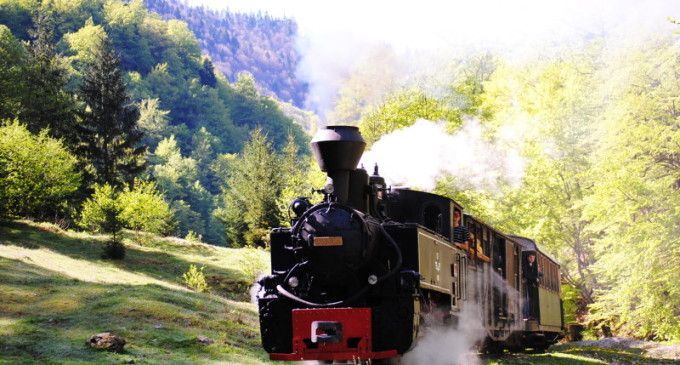 Destinaţii de vacanţă. Mocăniţa va avea un program special de sărbătorile pascale 1 mocanita1.jpg