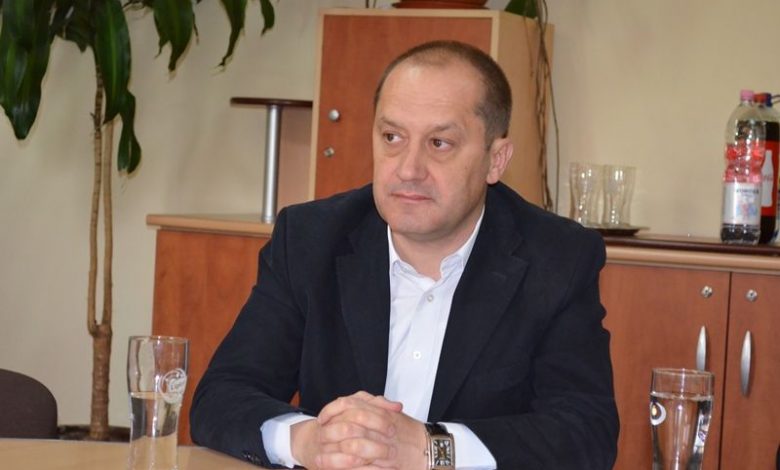 BRAȘOV. Uzina „R” din Feldioara își va relua activitatea 1 prefect_5.jpg