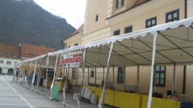 targ Piata Sfatului (2)_234053.JPG