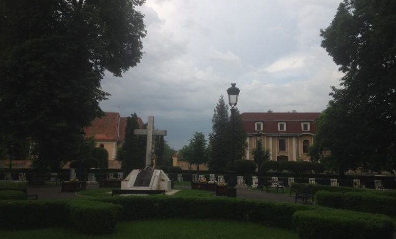 BRAȘOV. Ceremonii de Ziua Eroilor 1 cimiruleroilor1.jpg