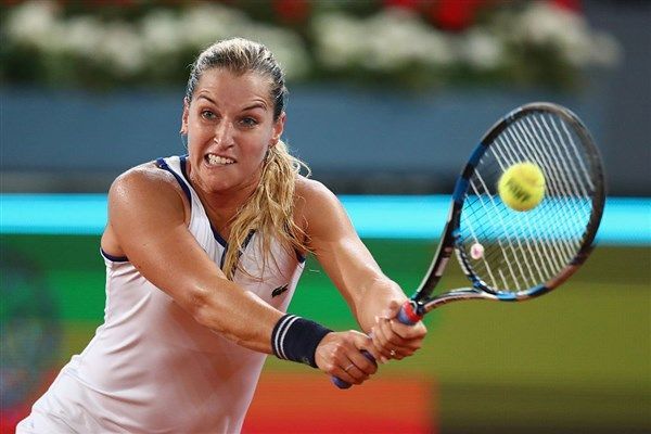 WTA Madrid. O jucătoare din top 5 WTA a fost eliminată 1 dominikacibulkova_2.jpg