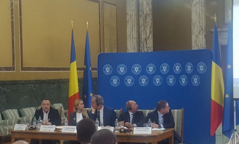 Poiana Braşov ar putea trece la categoria staţiunilor „mijlocii”, prin suplimentarea pârtiilor spre Râşnov 1 gantzbucuresti.jpg