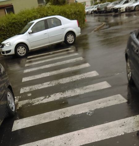 „Zebra” nu-i loc de parcare! 1 imag0070.jpg