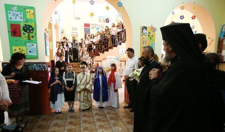 BRAȘOV. Mitropolitul Ardealului, la serbarea de la Liceul Andrei Mureșanu 1 mitropolia-ardealului-mitropolitul-ardealului-ips-laureniu-s