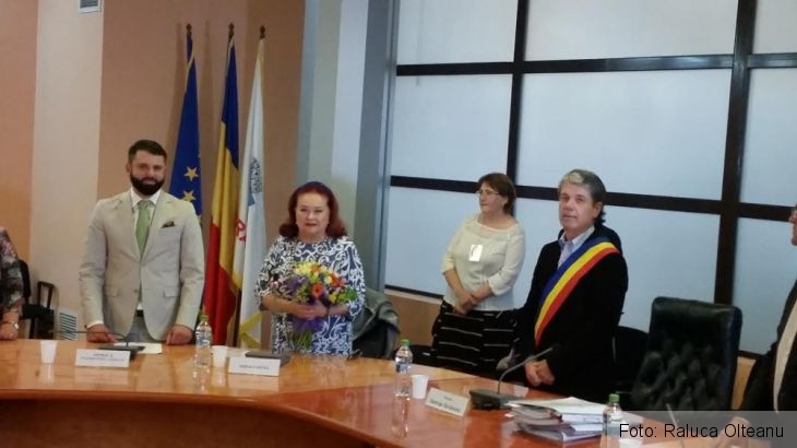 Doi ani de când Stela Popescu a primit diploma de „cetăţean de onoare al Braşovului”, dar şi de când a plecat dintre noi 1 stela popescu_236693.jpg
