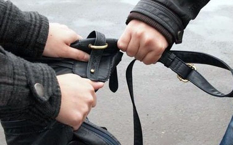 BRAȘOV. Arestat preventiv după o tâlhărie comisă în Victoria 1 talhariegeanta.jpg