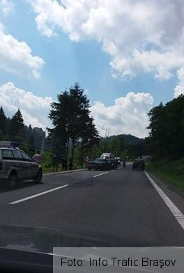 BRAŞOV. Accident pe DN 1 Predeal - Braşov! (FOTO) 1 accidentdn1_10.jpg