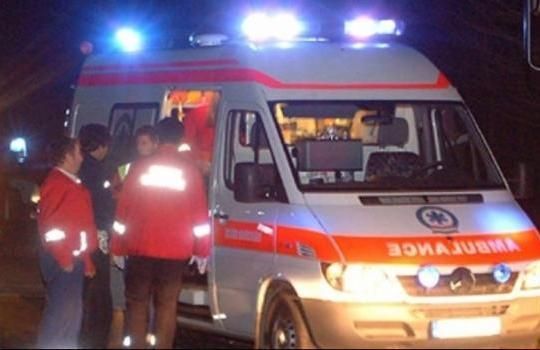 Accident cu doi morţi şi doi răniţi în Cluj 1 ambulanta_9.jpg