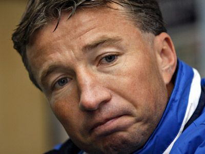 Dan Petrescu, tot mai aproape de demitere 1 dan-petrescu_8.jpg