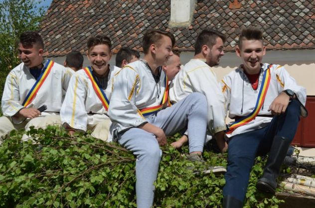BRAȘOV. Feciorii din Cristian „bat” mesteceni 1 feciori Cristian_236772.jpg