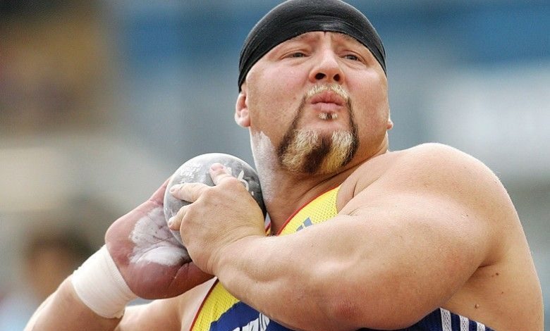 Un mare campion român, în STARE GRAVĂ!!! 1 guset.jpg