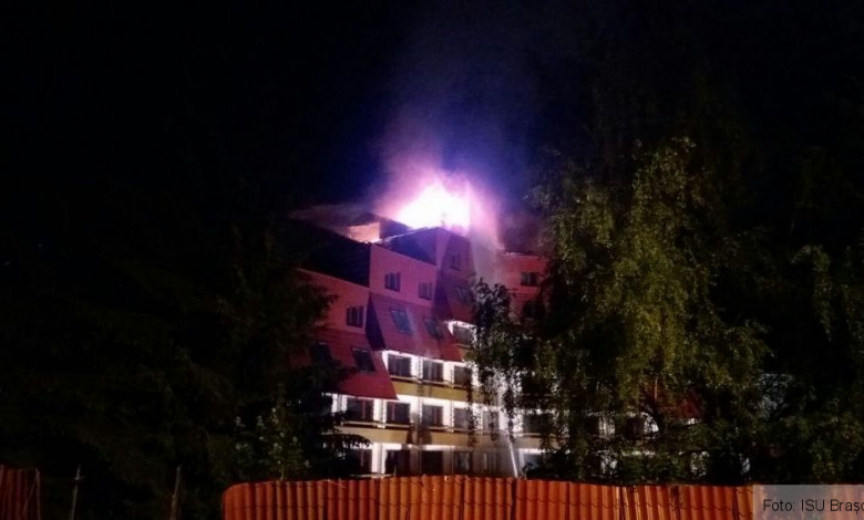 Update. Incendiul de la Hotelul Ciucaș din Poiana Brașov a fost stins după șase ore de intervenție 1 hotelciucas2.jpg