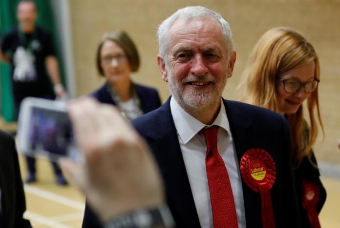 Laburistul Jeremy Corbyn cere demisia premierului britanic 1 jeremy.jpg