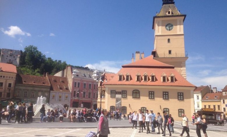BRAȘOV. Flashmob-uri fără droguri în Piața Sfatului 1 piatasfatului_6.jpg