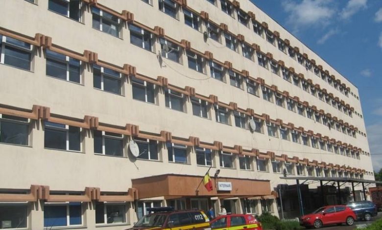BRAŞOV. Cuplu ajuns la spital după un accident cu maşina pe DN 13 1 spital_10.jpg