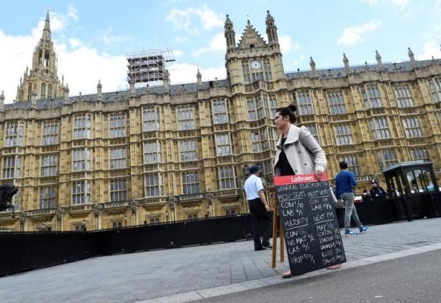 Alegeri legislative în Marea Britanie 1 uk.jpg