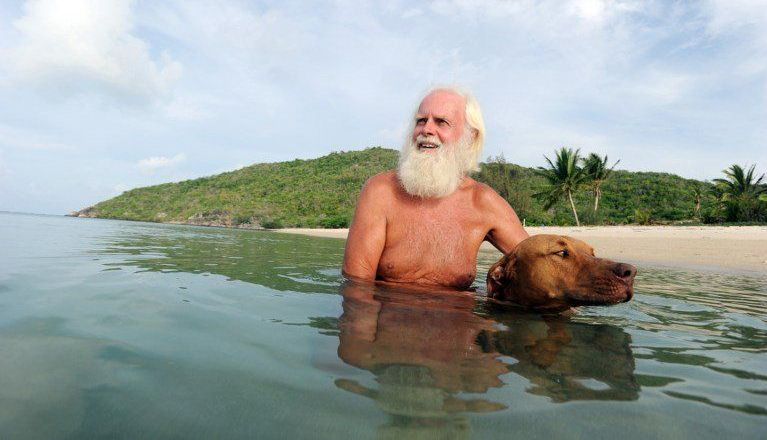 Un fost milionar TRĂIEȘTE ca... Robinson Crusoe!!! 1 unidas.jpg