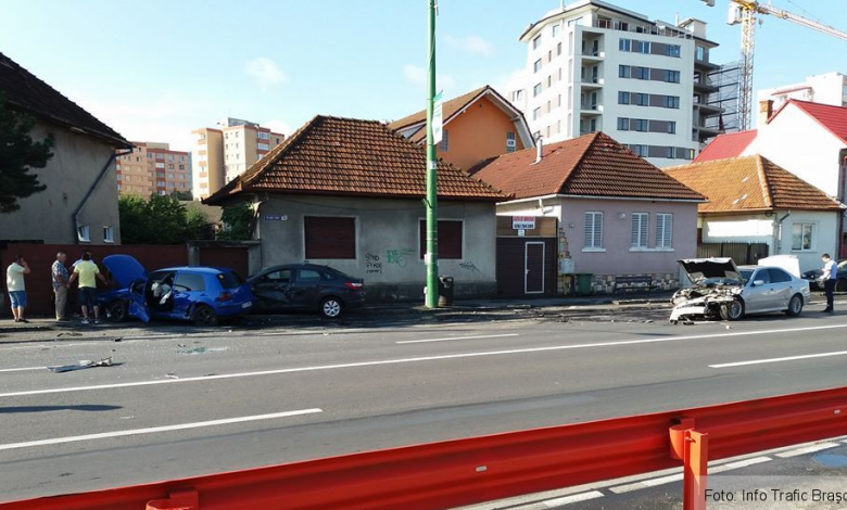 BRAŞOV. Impact între trei autoturisme, pe strada Aurel Vlaicu (FOTO) 1 accidentaurelvlaicu_2.jpg
