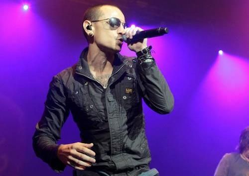 OFICIAL. Solistul trupei Linkin Park a murit prin spânzurare 1 chester_2.jpg