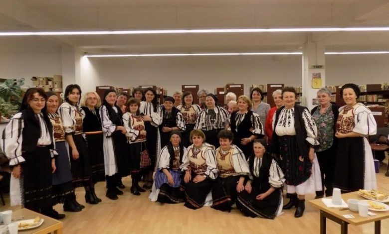 BRAȘOV. Obiceiuri de nuntă mai puțin cunoscute 1 femeiavrig.jpg
