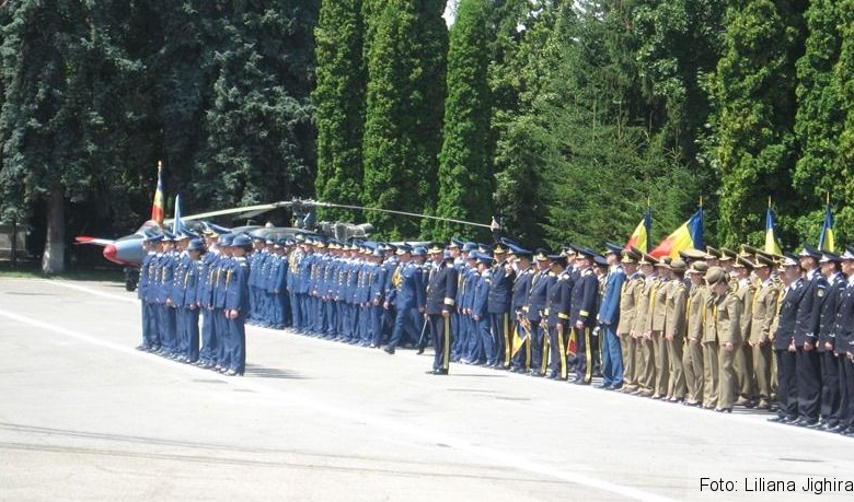 BRAŞOV. Academia Forţelor Aeriene are din nou o fată drept şef de promoţie 1 img-0117.jpg