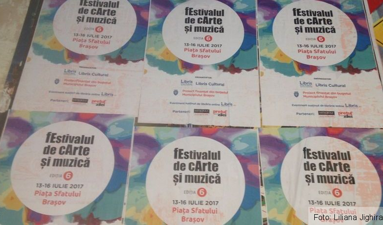 BRAŞOV. Recitaluri, spectacole, lansări de carte şi dezbateri în Piaţa Sfatului 1 img-0286_3.jpg