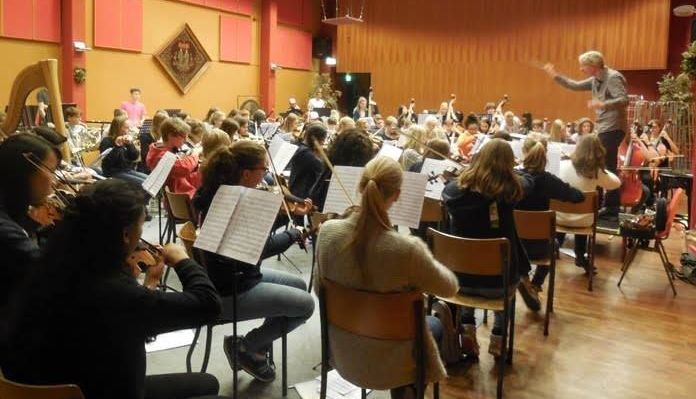 orchestra-haga.jpg