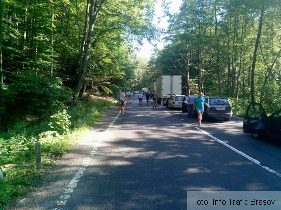 BRAŞOV. Neadaptarea vitezei în curbele de pe DN 13, cauza unui incident rutier (FOTO) 1 padurea bogatii_238572.jpg