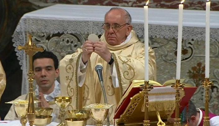 Vaticanul interzice pâinea fără gluten în cadrul slujbelor, dar acceptă organismele modificate genetic 1 papa_4.jpg