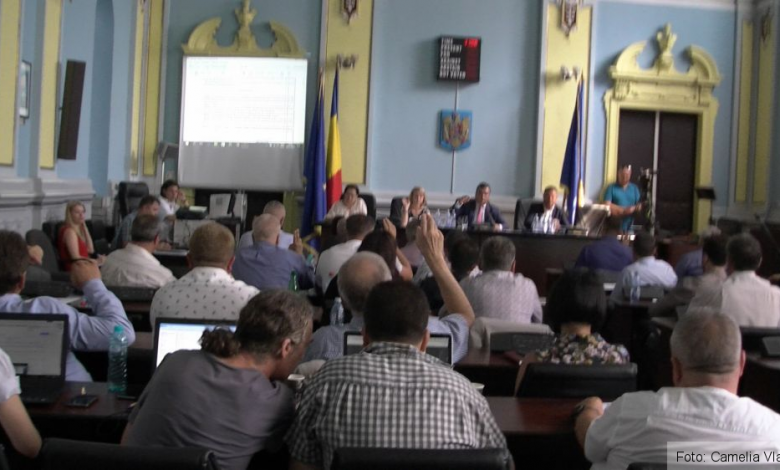 BRAŞOV. Consilierii judeţeni aproape că și-au triplat indemnizaţiile, la nivelul maxim prevăzut de lege 1 pic-2474.jpg