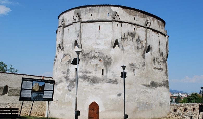 Update BRAȘOV. Primăria spune că nu a fost niciodată proprietar deplin asupra fortificaţiilor 1 turnulalb.jpg